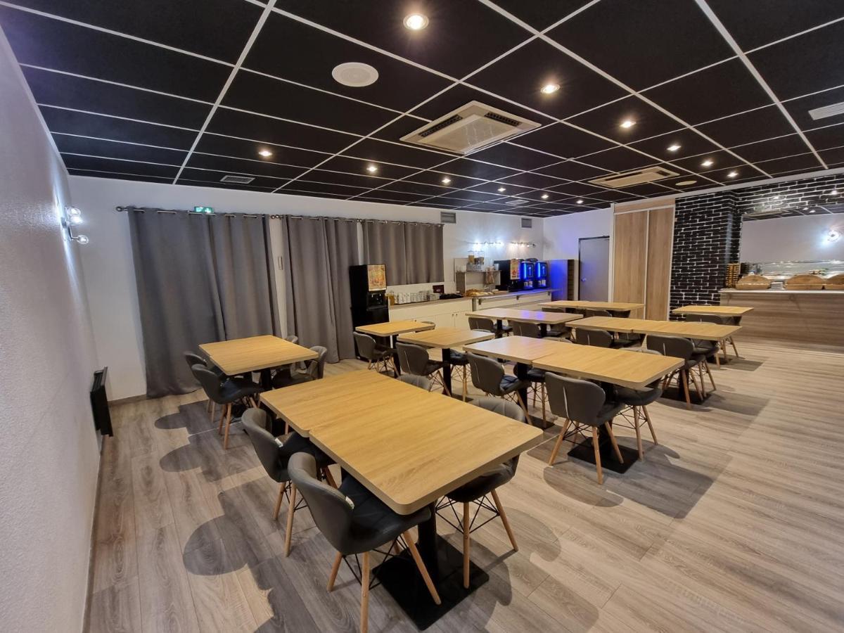 Hotel Restaurant Le Relais - Pau Nord Lons Exterior photo